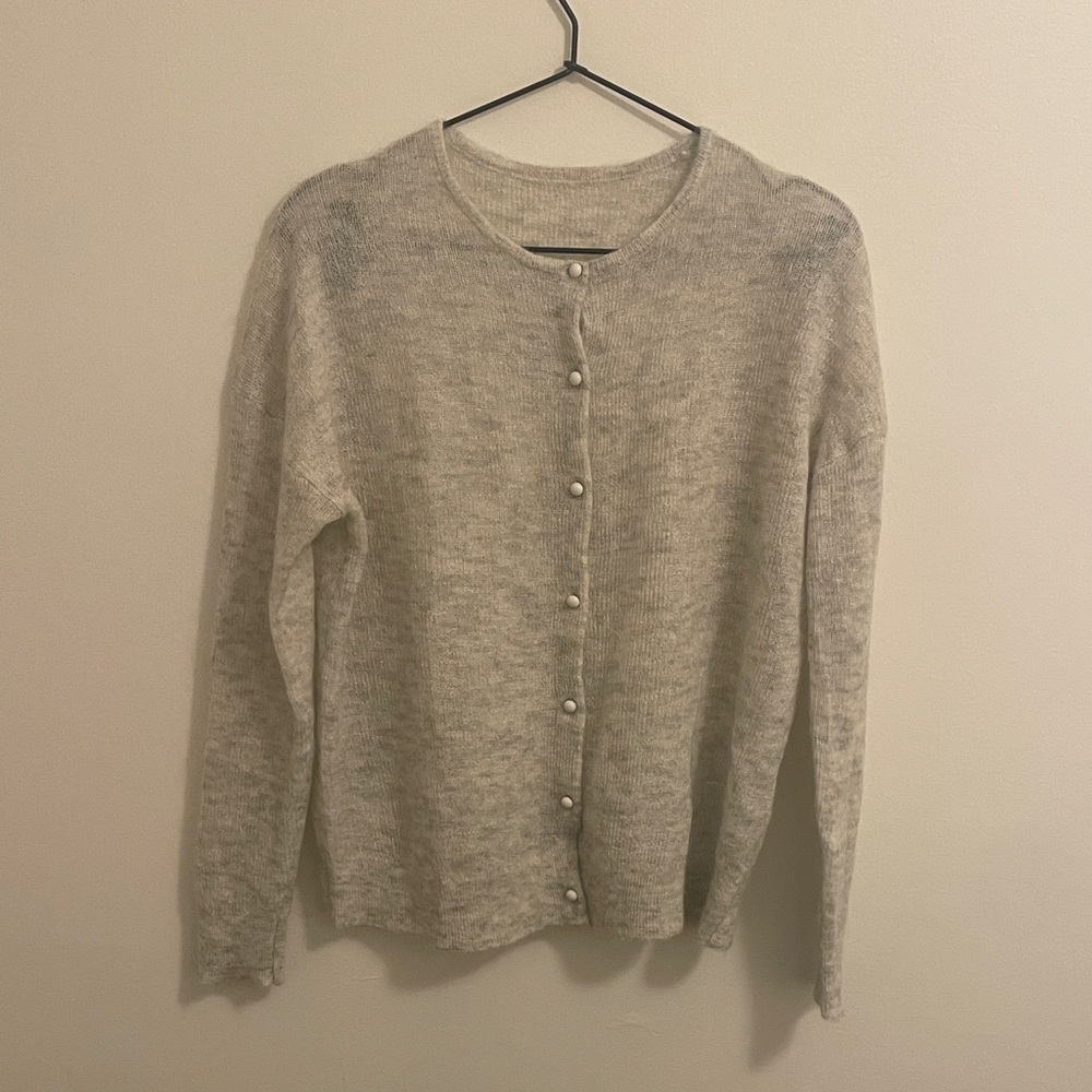 Aritzia wool blend sweater size XS